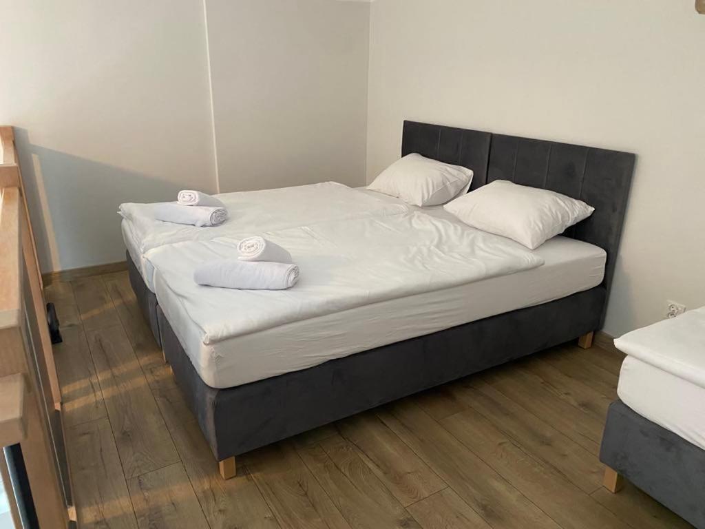 Platanowe Wzgorze Apartment *